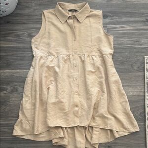 Dokotoo Tunic Top (NWOT)